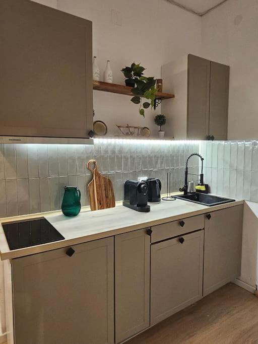 Heart Of City Center 4Br 2Bath 10 Pers Бухарест Экстерьер фото