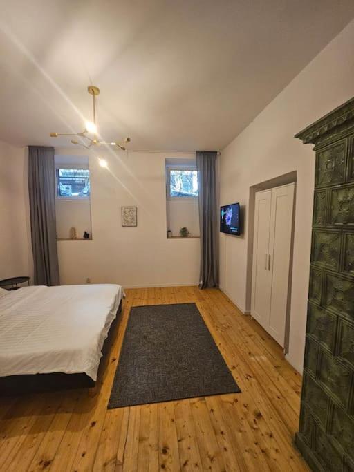 Heart Of City Center 4Br 2Bath 10 Pers Бухарест Экстерьер фото